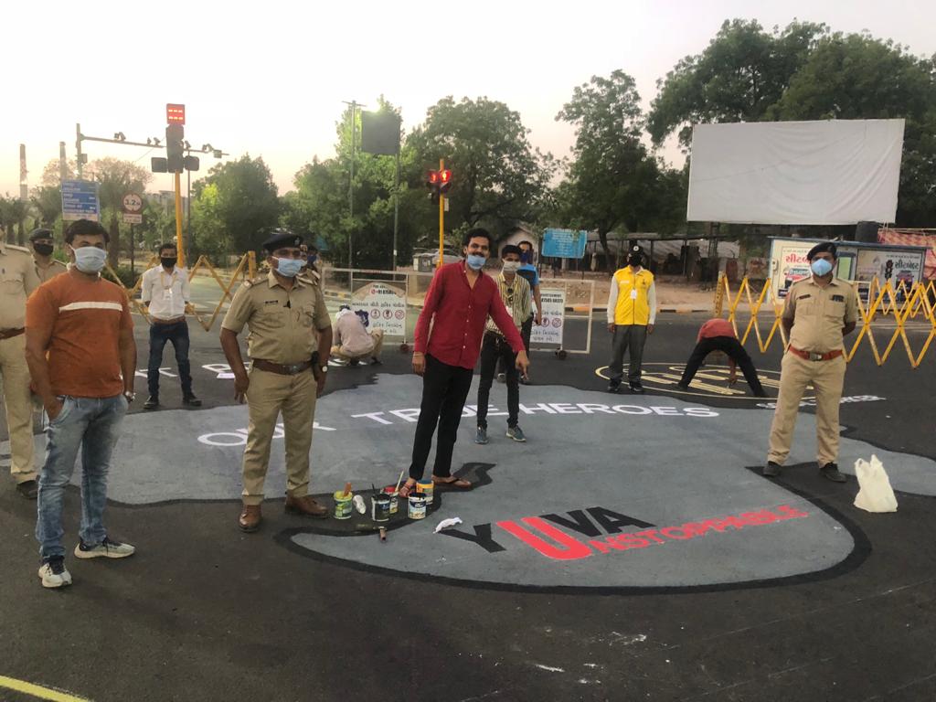 Pavan Shah on the field for yuva unstoppable street art